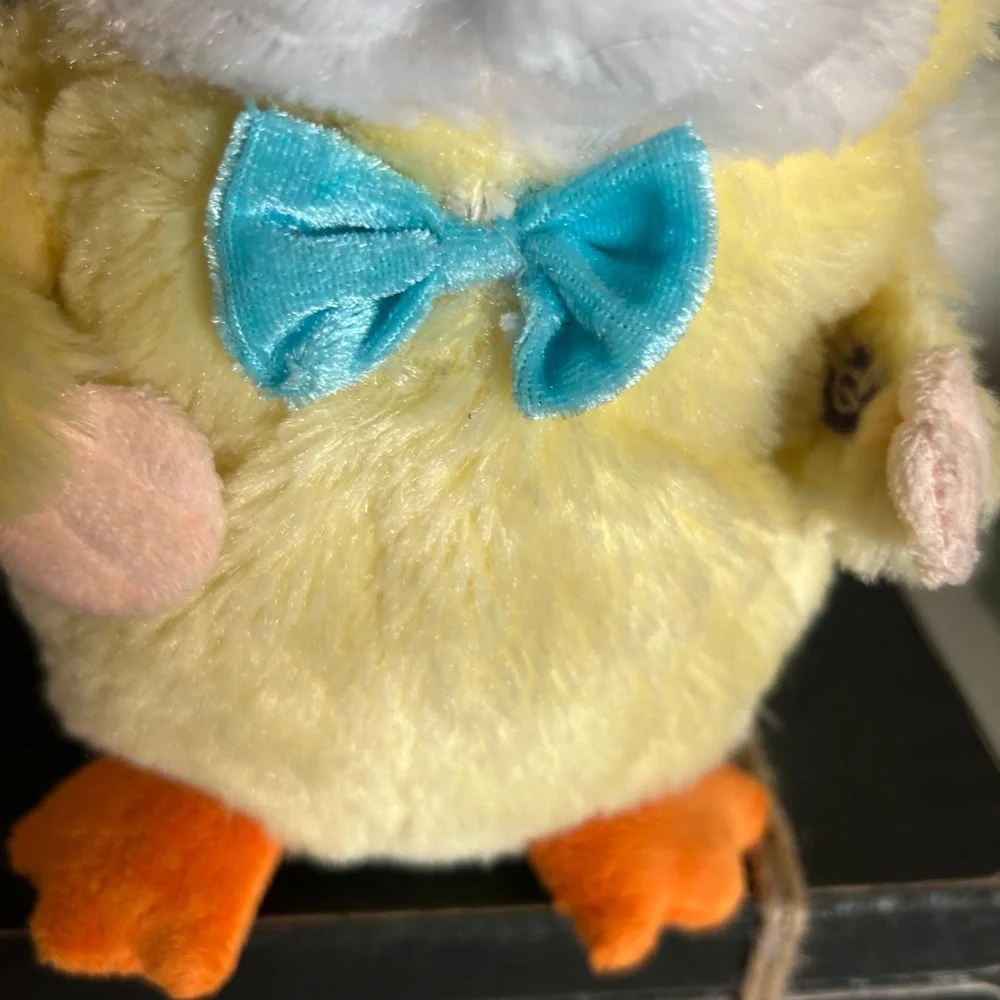 Gemmy NWTYellow and Brown dancing rapper Hamster with Blue Bow